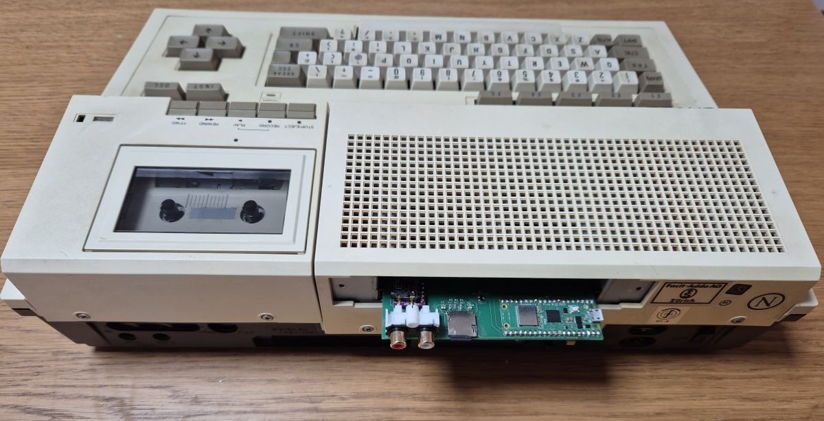 MZPico Deluxe board inserted in an MZ-800